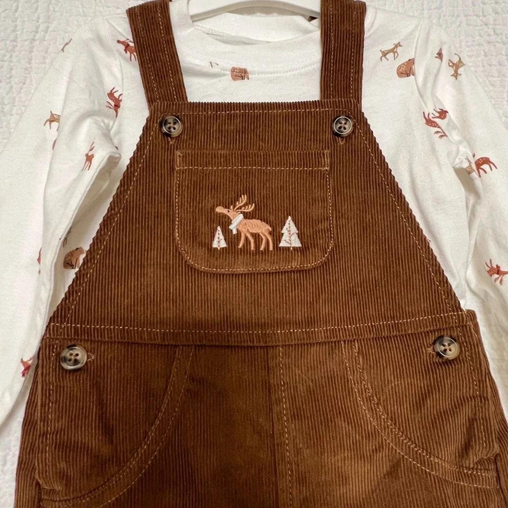 NWT Carter’s Boys Outfit. Size 12 months. - Picture 2 of 6